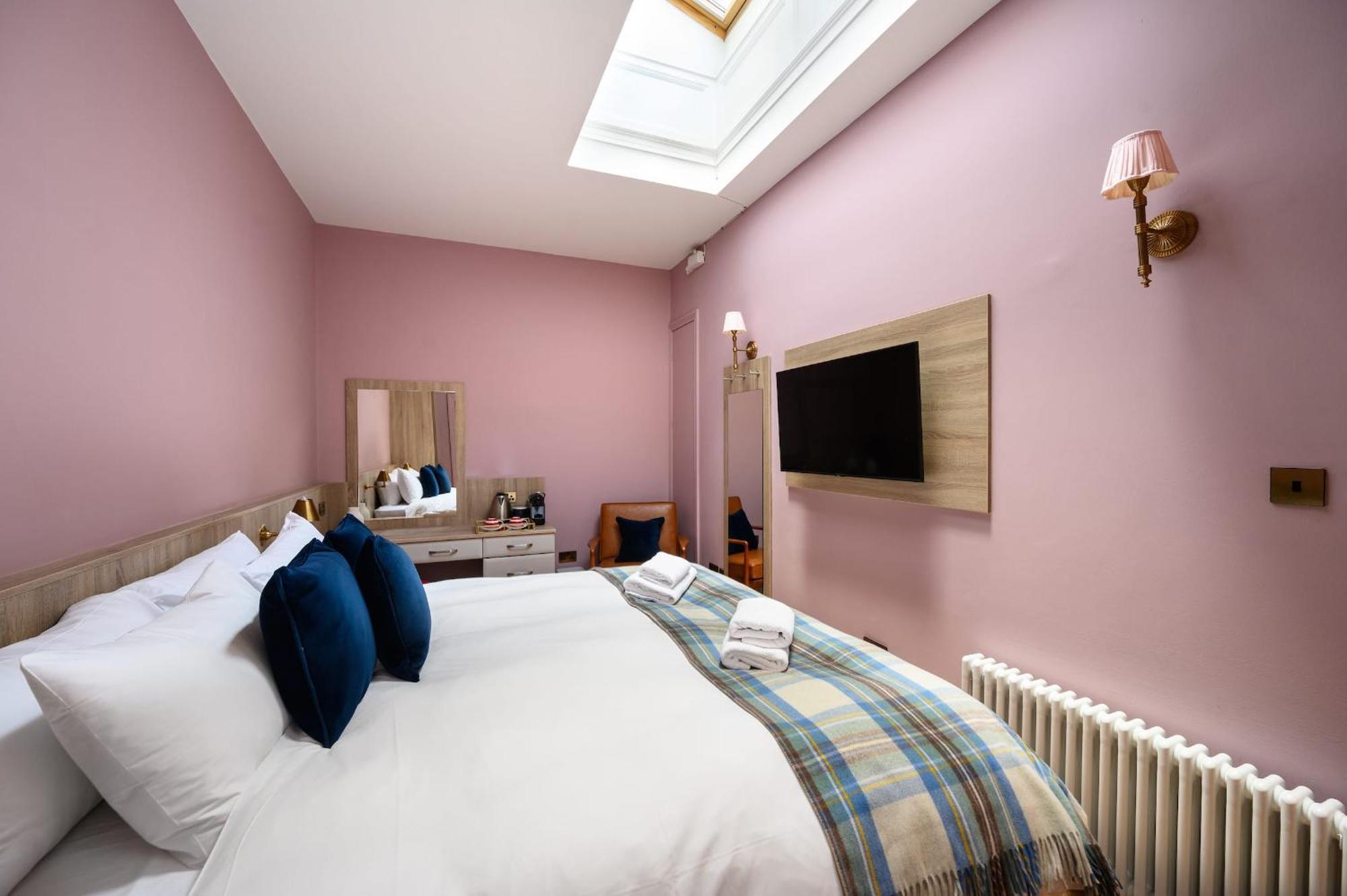 Queen Charlotte Guesthouse Édimbourg Extérieur photo