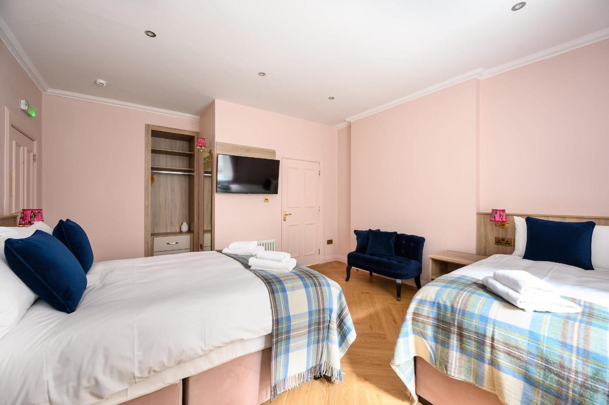 Queen Charlotte Guesthouse Édimbourg Extérieur photo