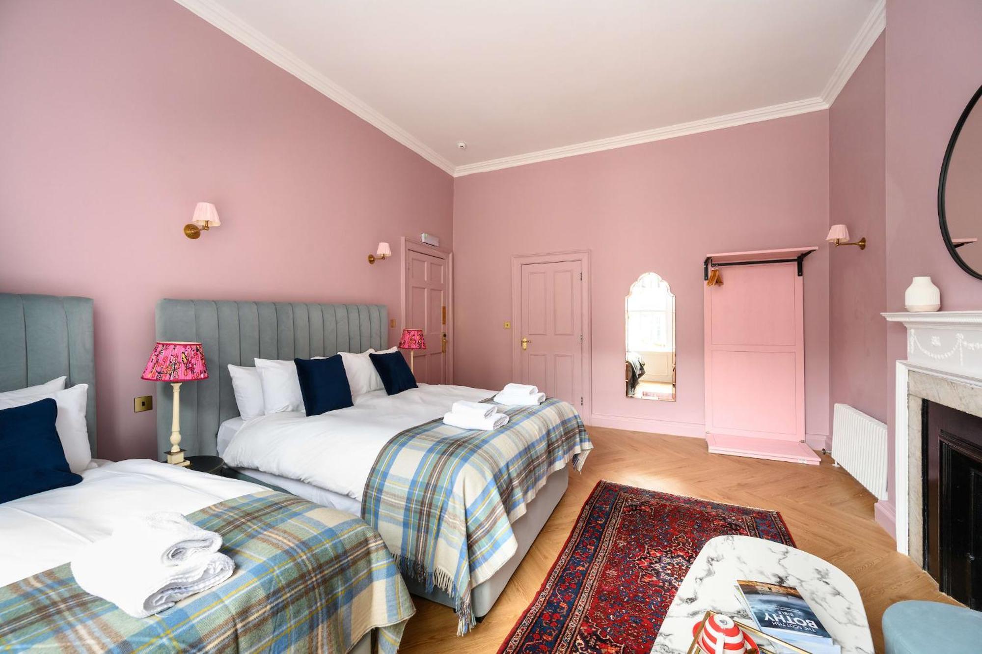 Queen Charlotte Guesthouse Édimbourg Extérieur photo