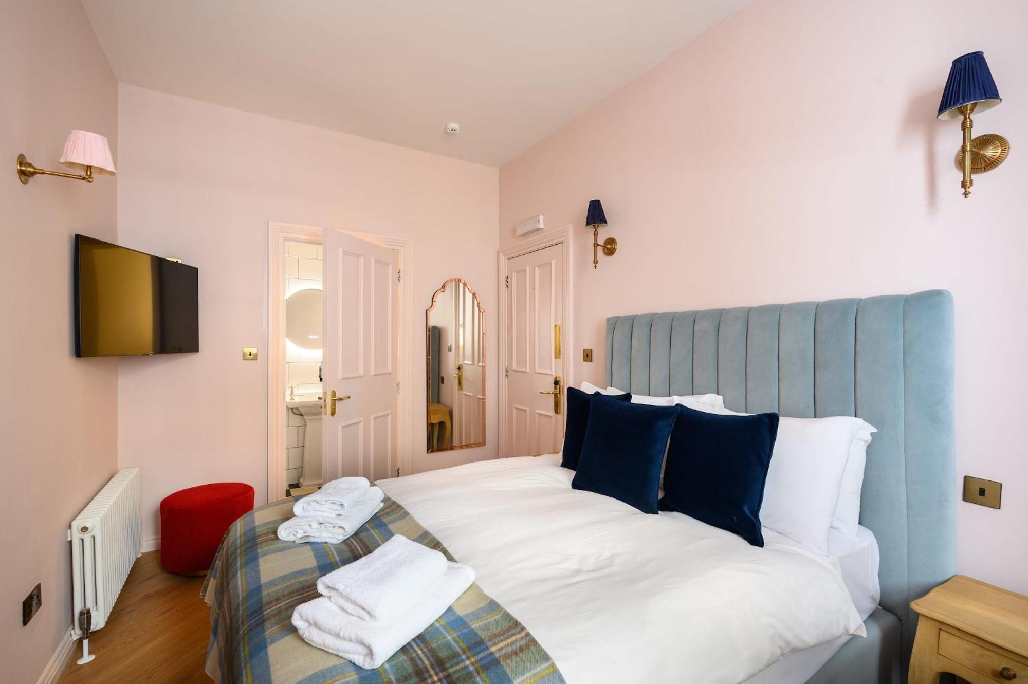 Queen Charlotte Guesthouse Édimbourg Extérieur photo